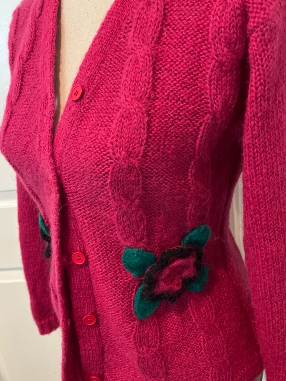 Vintage Esprit Pink Cable-Knit Cardigan with Floral Appliqués